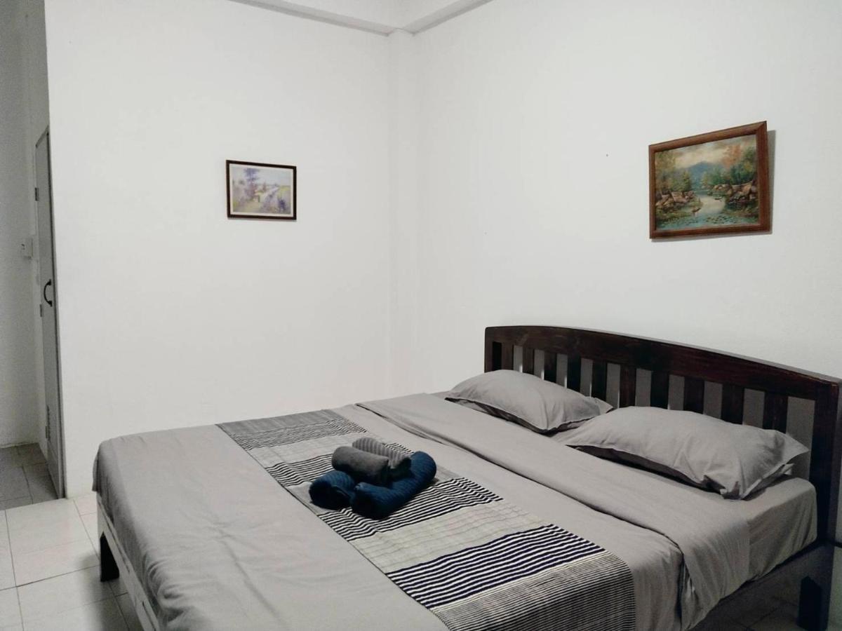 The Shire Guesthouse Чиангмай Экстерьер фото